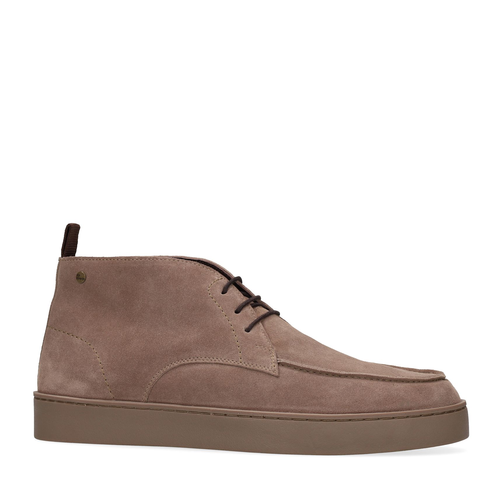 Beige suède desert boots