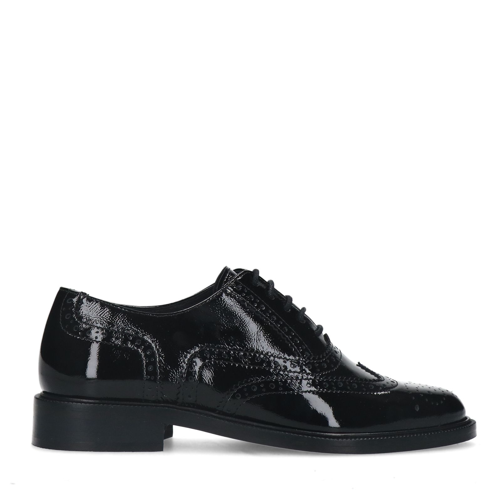 Zwarte lakleren veterschoenen