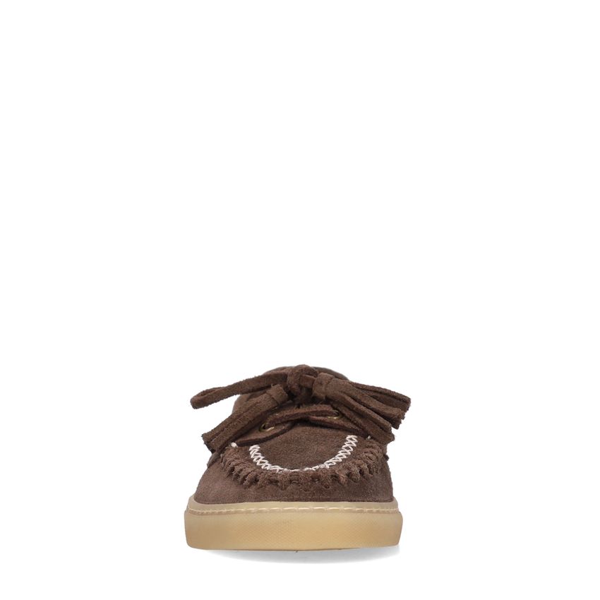 Braune Bootsschuhe aus Veloursleder