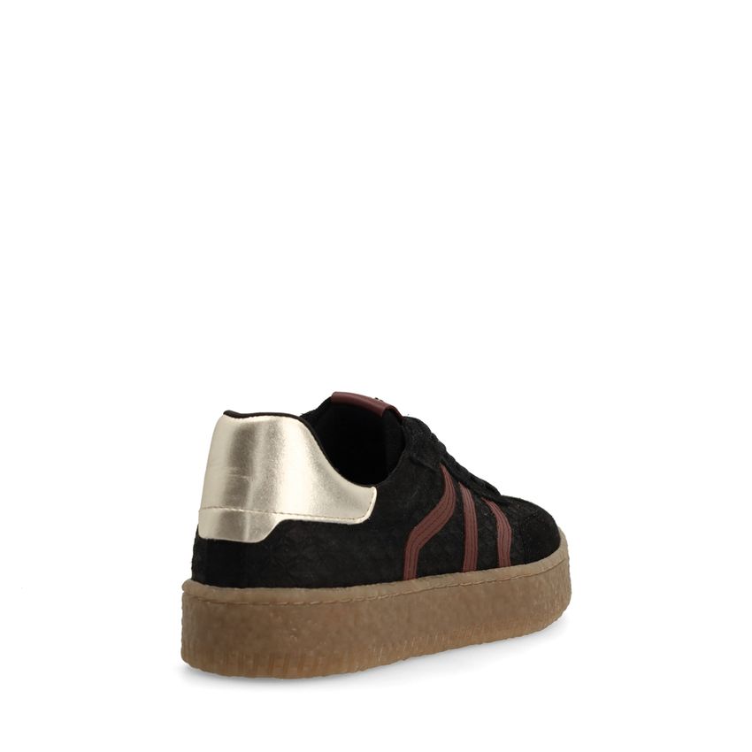 Schwarze Sneaker mit bordeauxroten Details