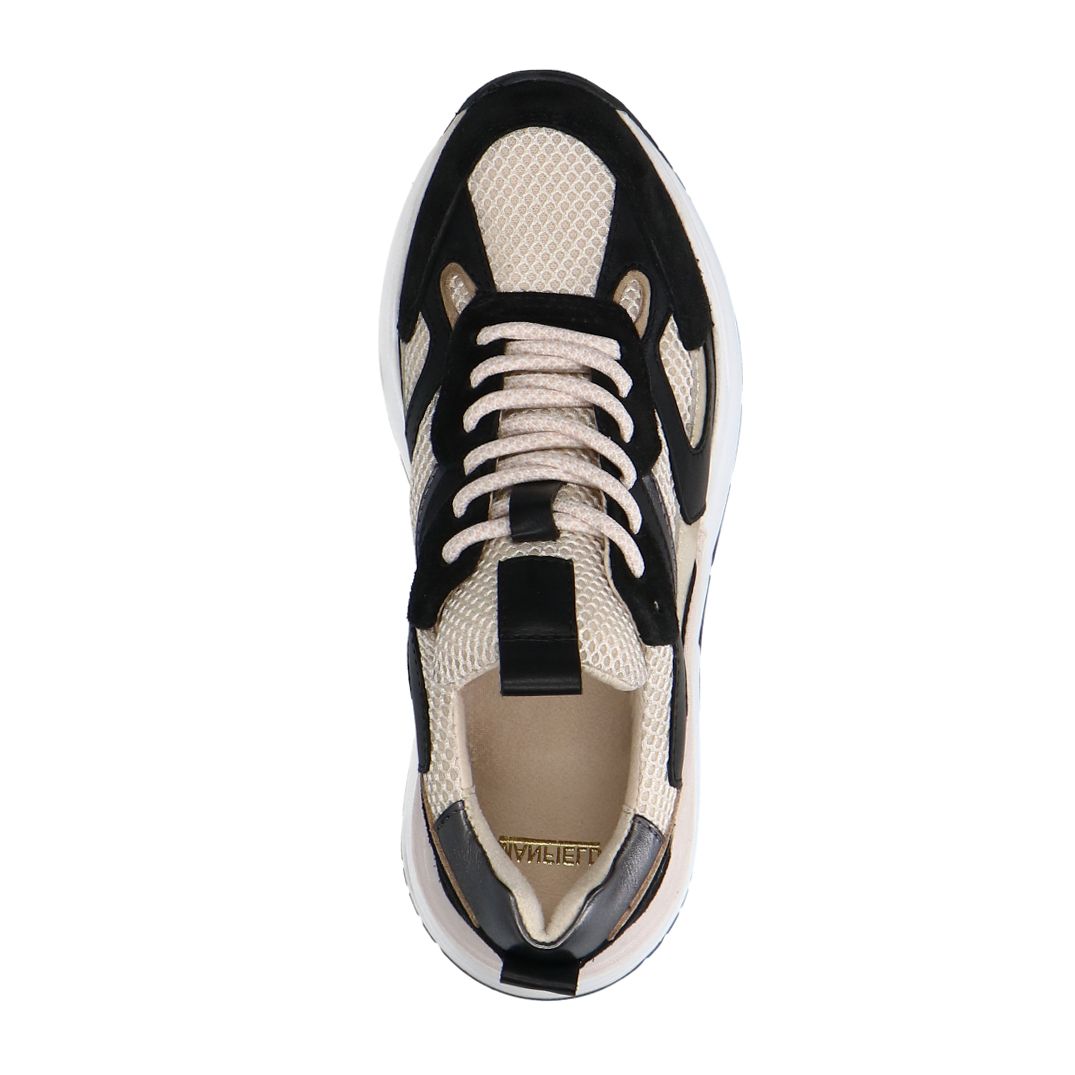 Zwarte leren sneakers