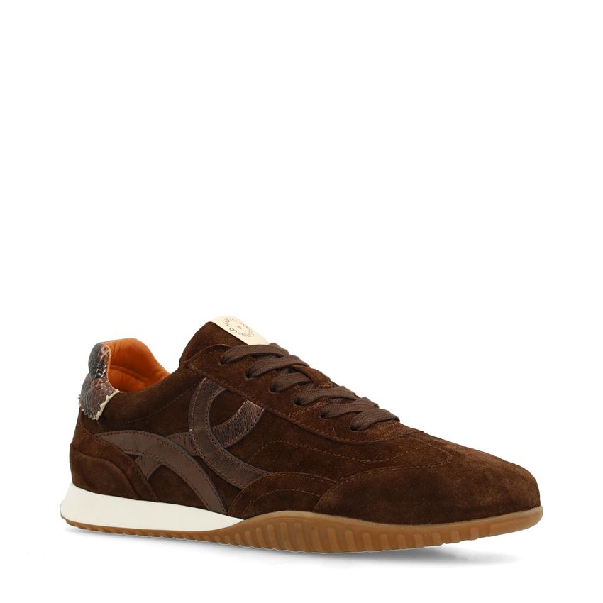 Bruine suède sneakers
