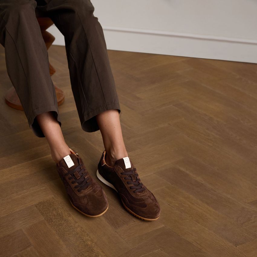 Bruine suède sneakers