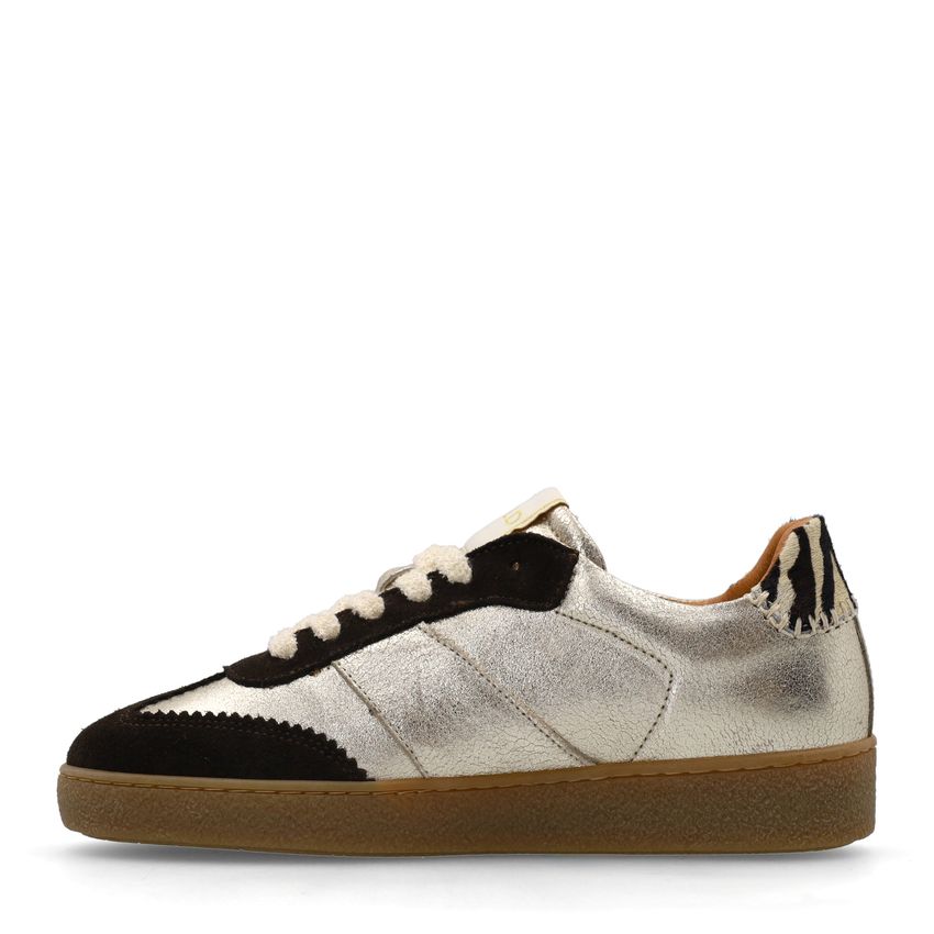 Goldfarbene Ledersneaker