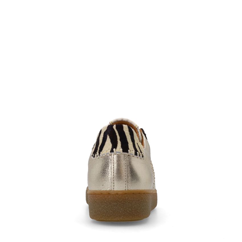 Goldfarbene Ledersneaker