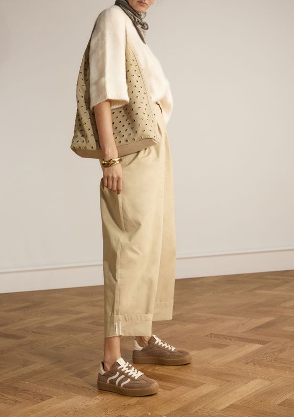 Braune Ledersneaker mit Veloursleder-Details