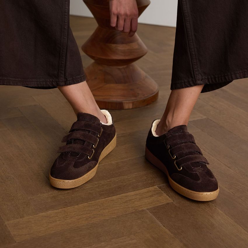 Dunkelbraune Veloursleder-Sneaker