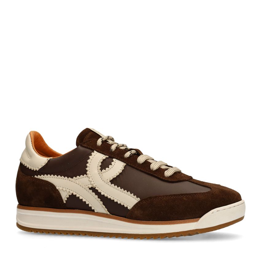 Bruine leren sneakers met suède details