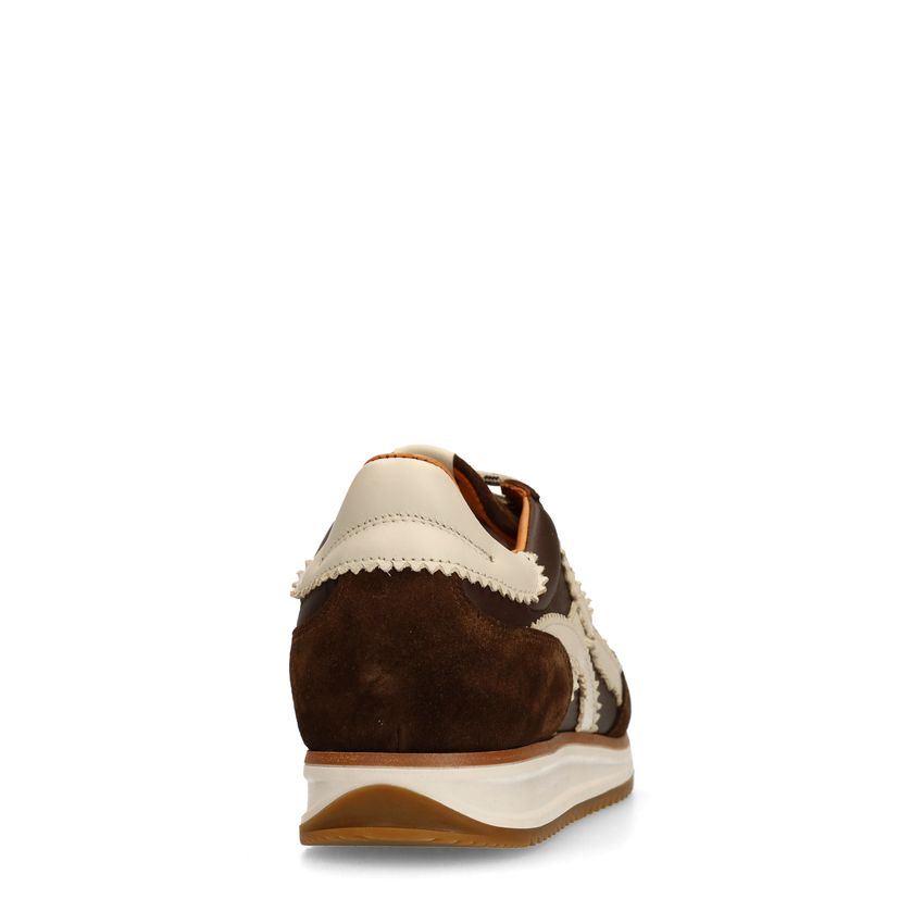 Bruine leren sneakers met suède details