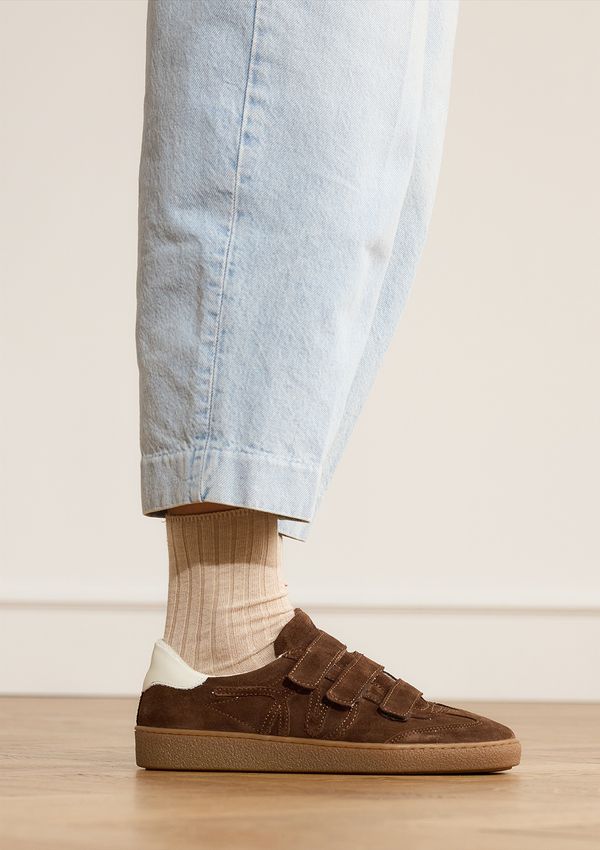 Bruine suède sneakers