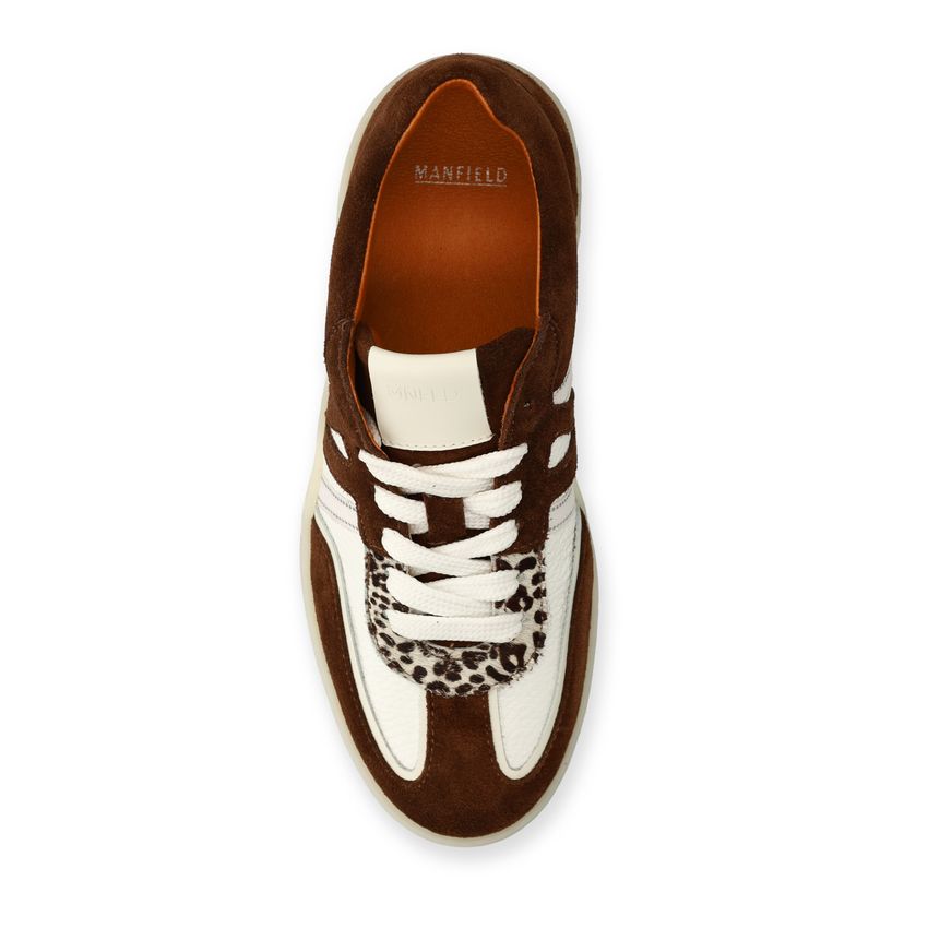 Bruine suède sneakers