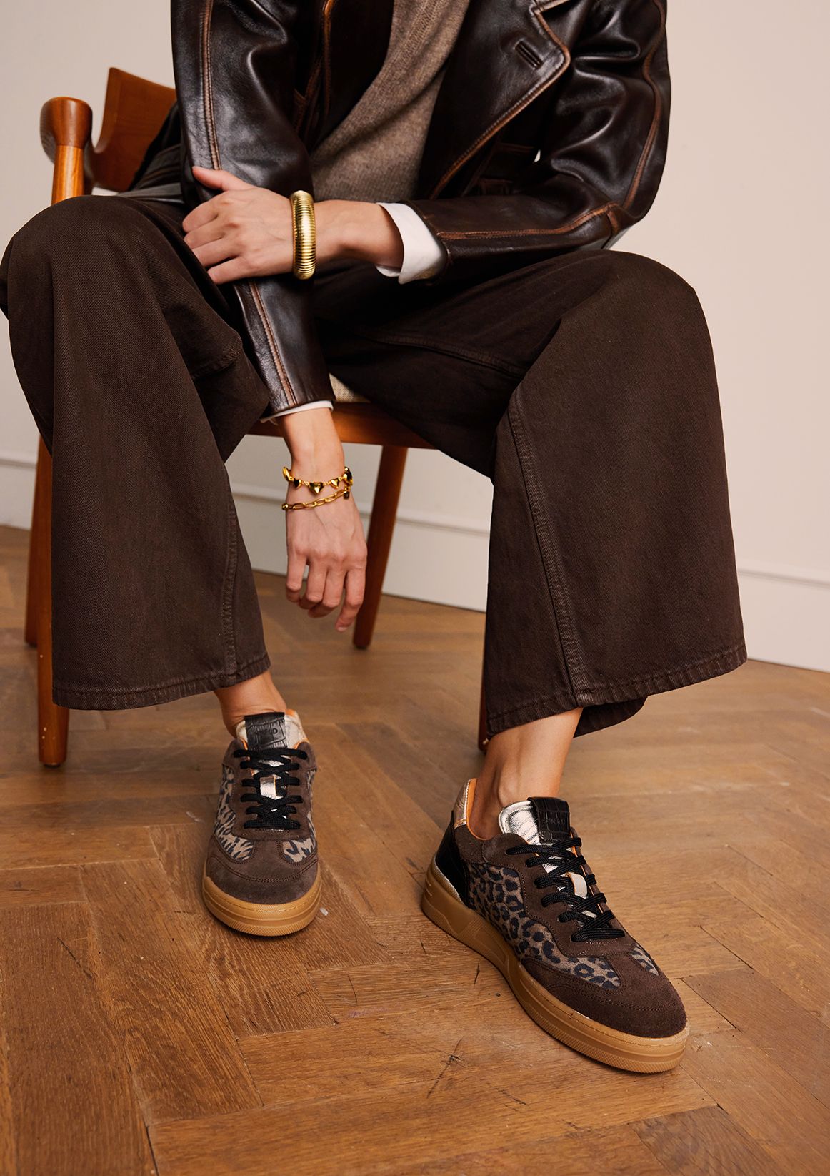 Veloursleder-Sneaker mit Leoprint