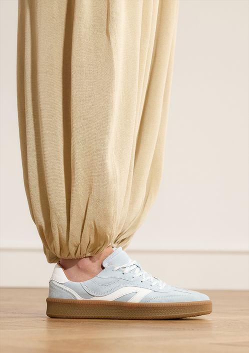Blauwe suède sneakers