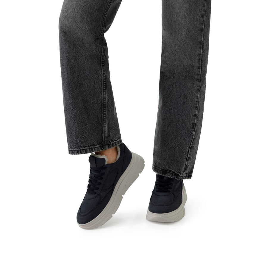 Donkerblauwe nubuck sneakers