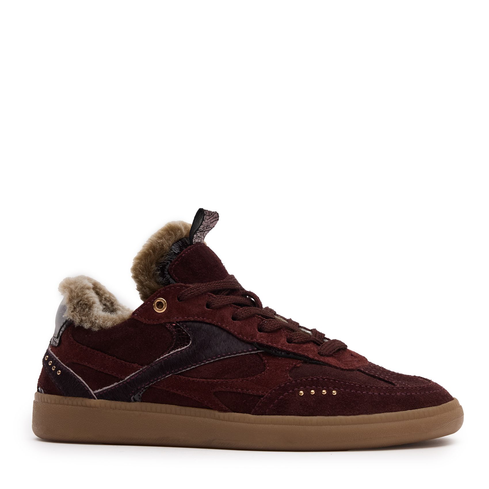 Burgundy suède sneakers