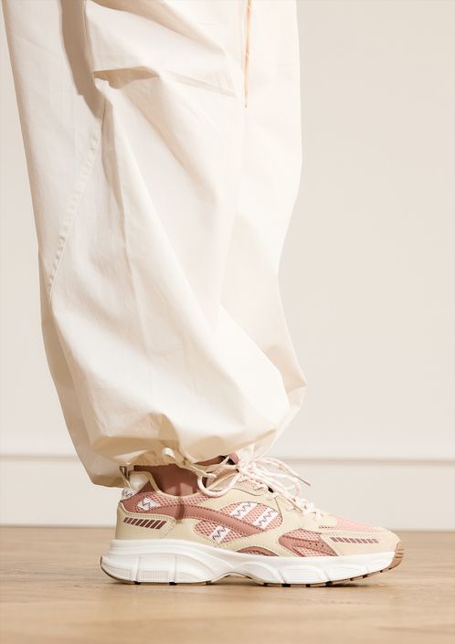 Roze mesh sneakers