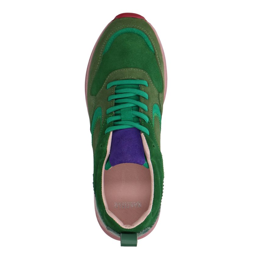 Grüne Veloursleder-Sneaker mit roséfarbener Sohle