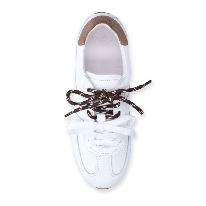 Witte leren sneakers