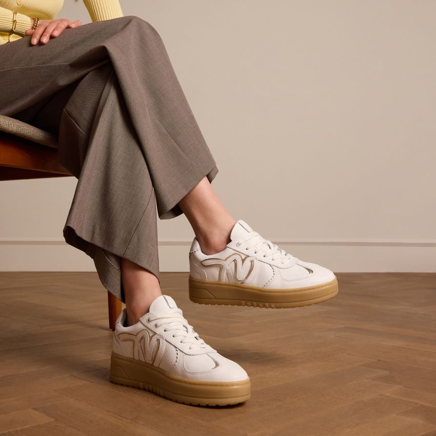 Weiße Ledersneaker