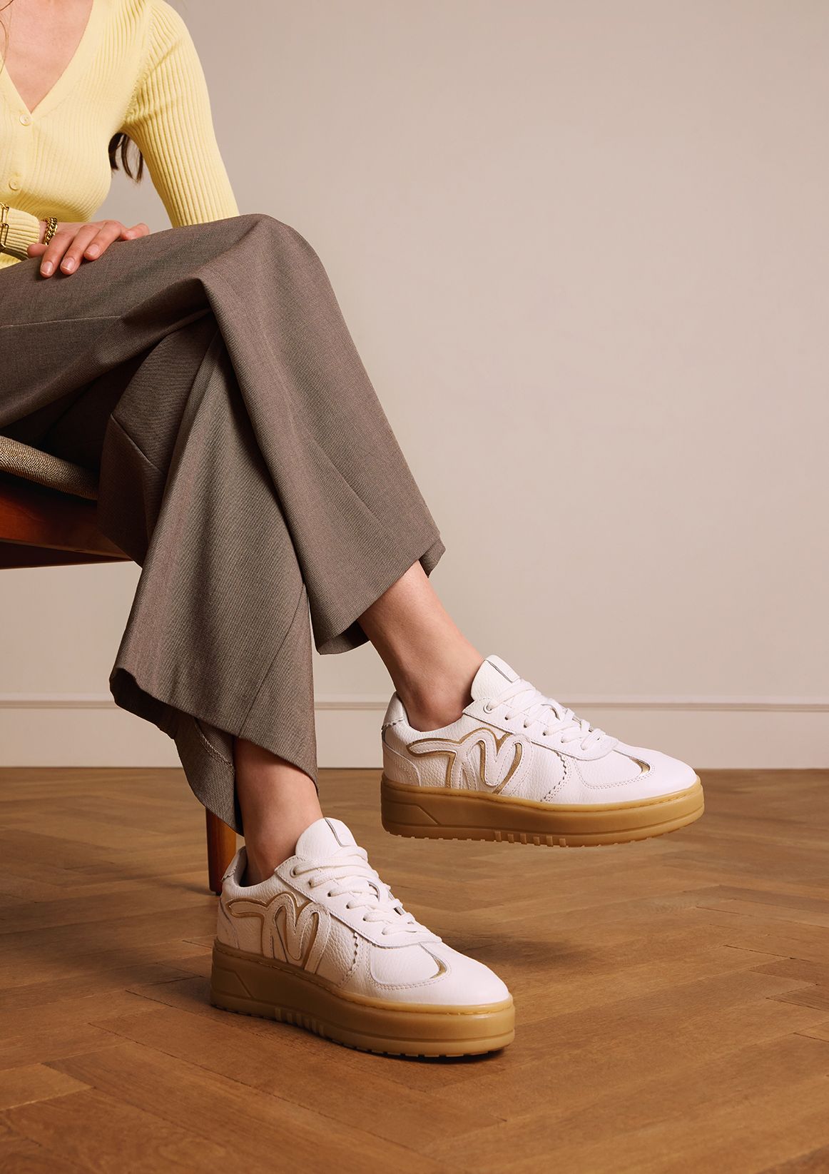 Witte leren sneakers