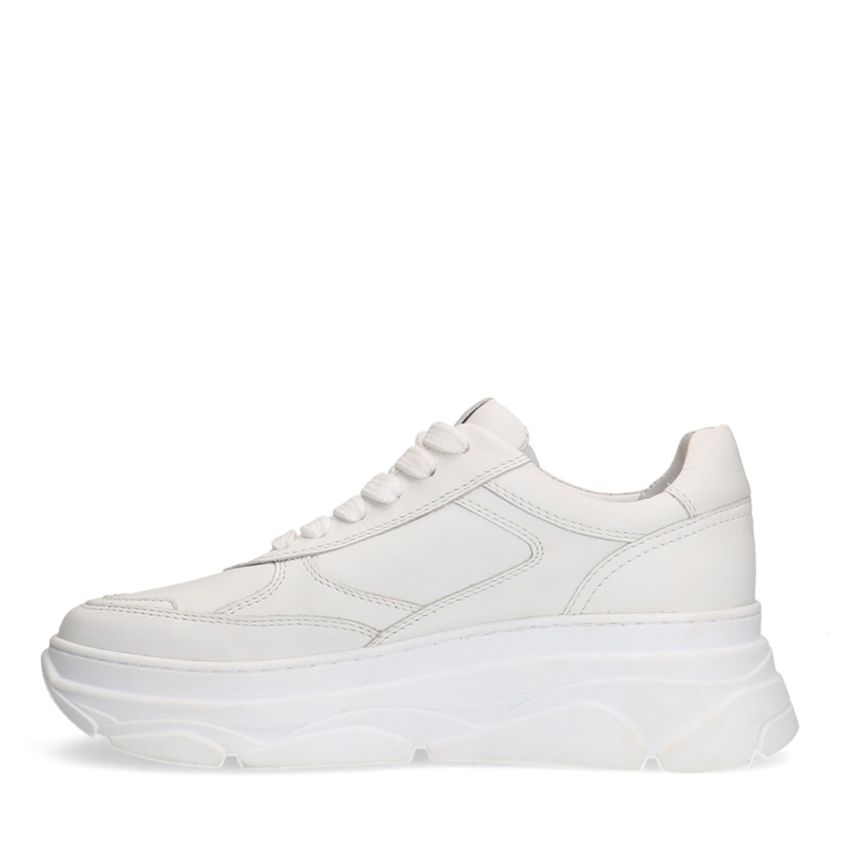 Witte leren sneakers