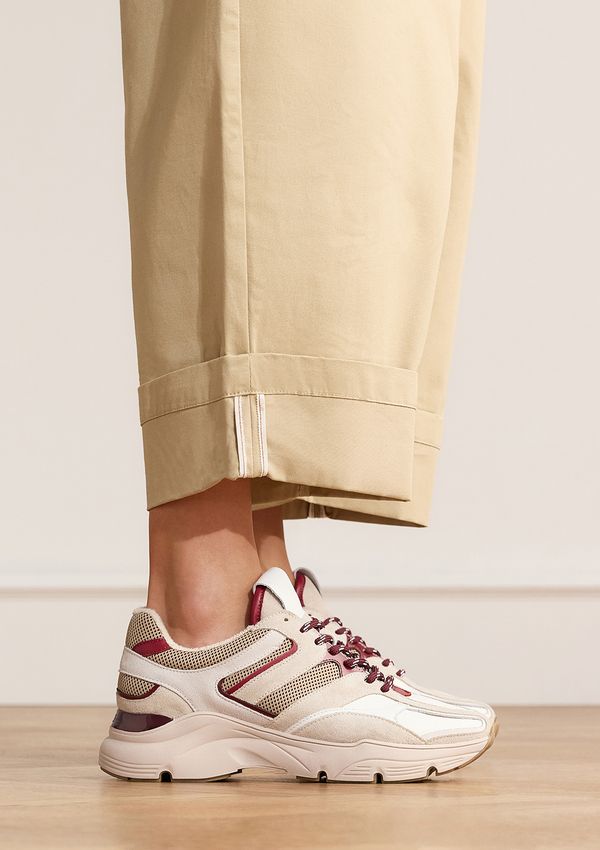 Grijze suède sneakers