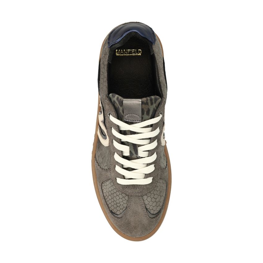 Grijze suède sneakers