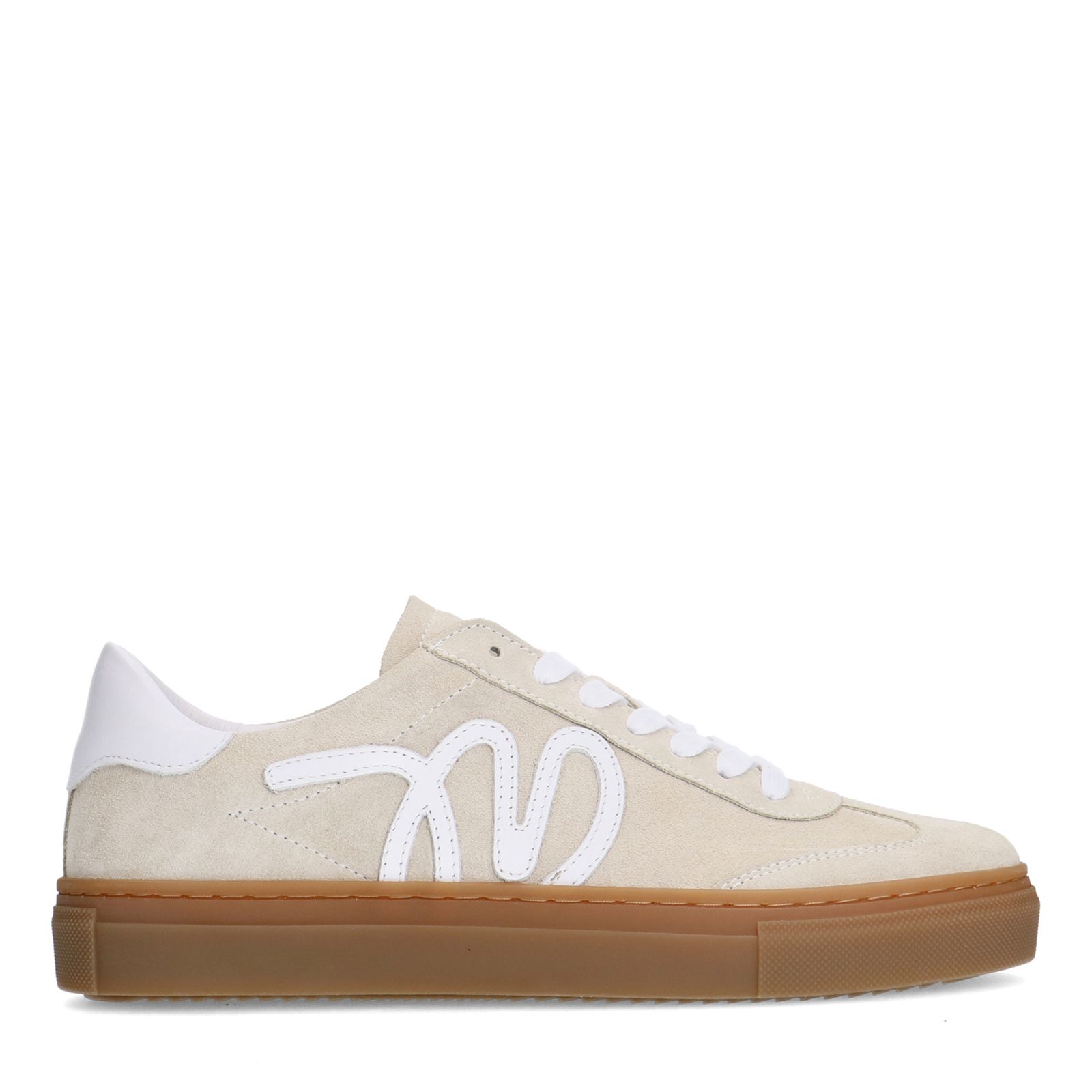 Beige suède sneakers