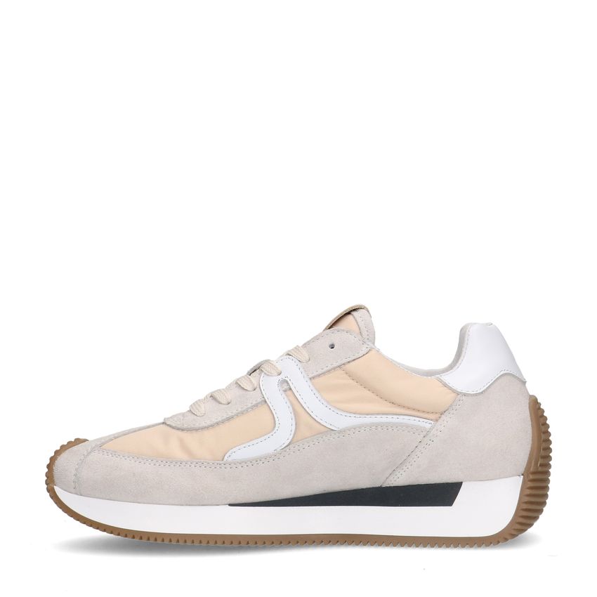 Beige suède sneaker met leren details