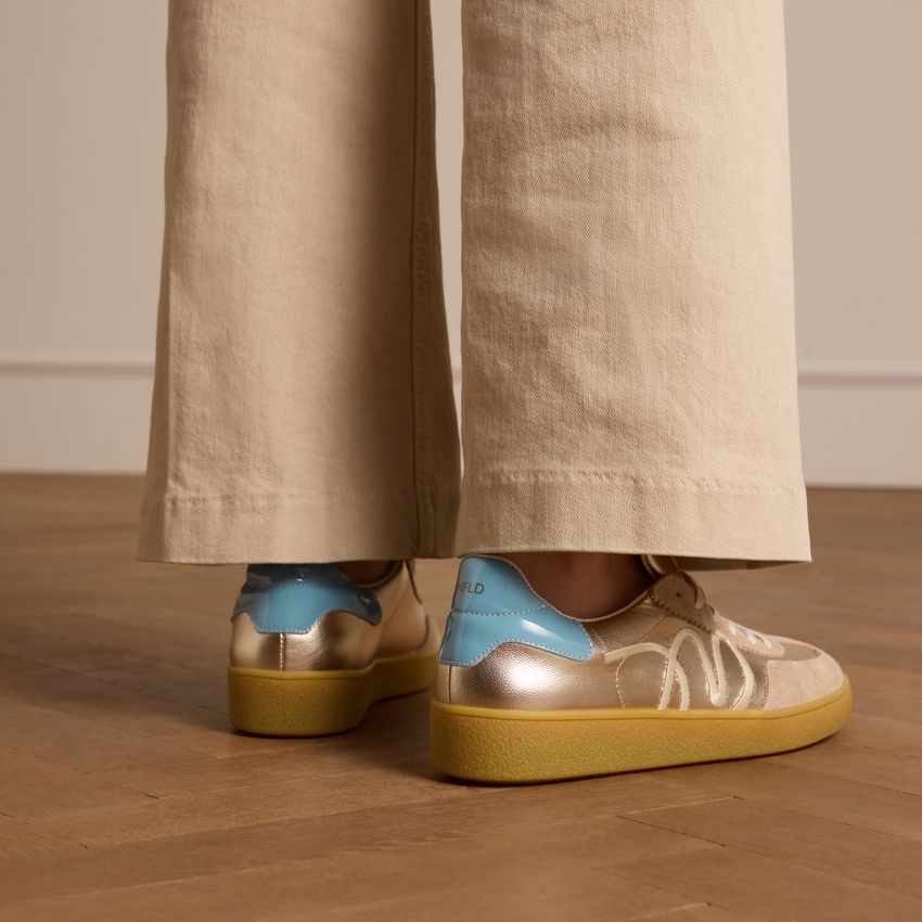 Beige leren sneakers met goudkleurige & blauwe details