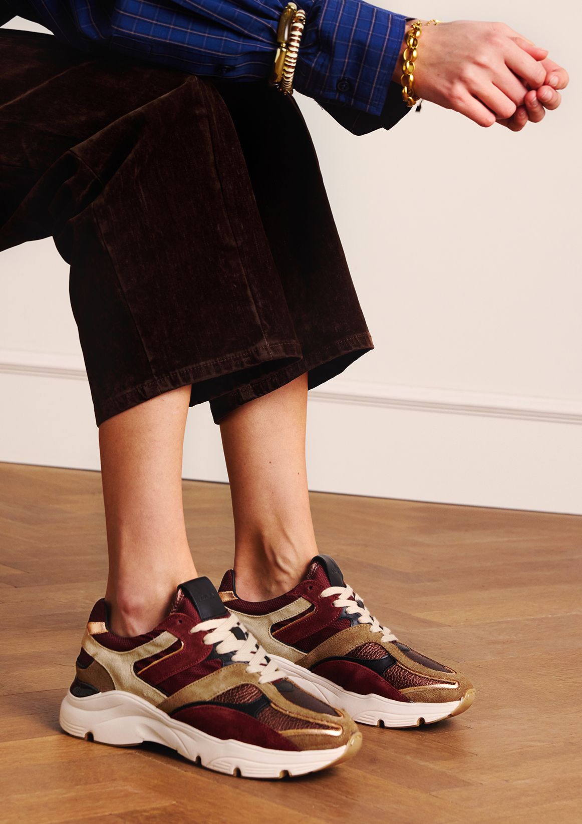Beige leren sneakers met multicolor details