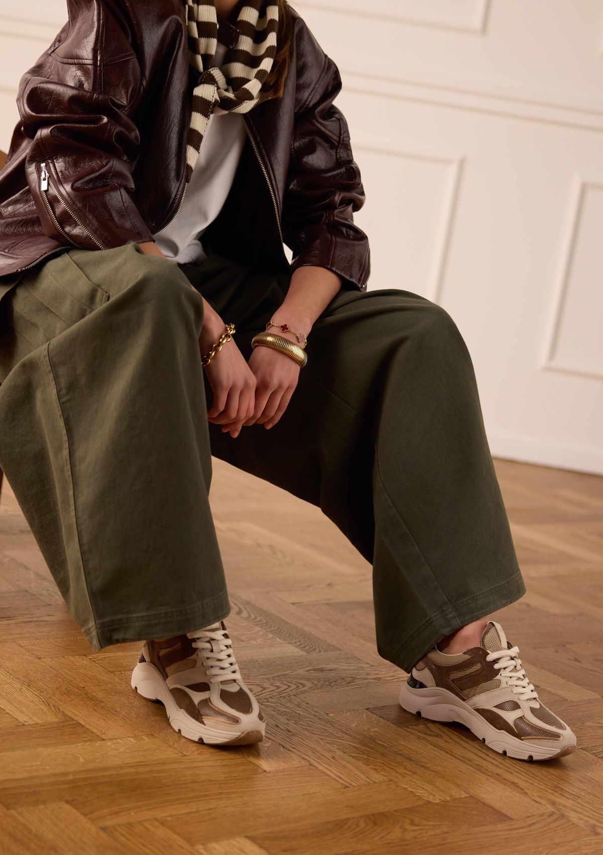 Taupe suède sneakers