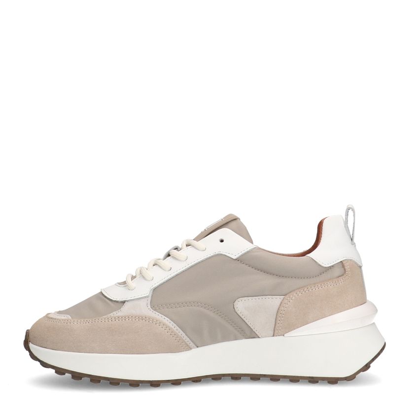 Beige suède sneakers met details