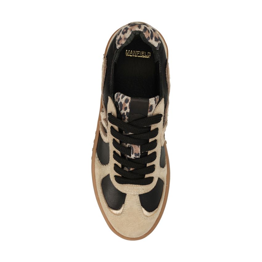 Taupe leren sneakers met details
