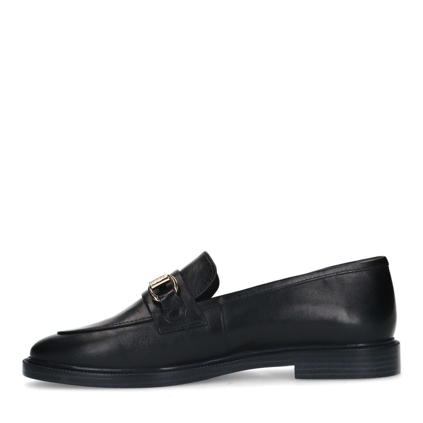 Zwarte leren loafers met goudkleurig detail