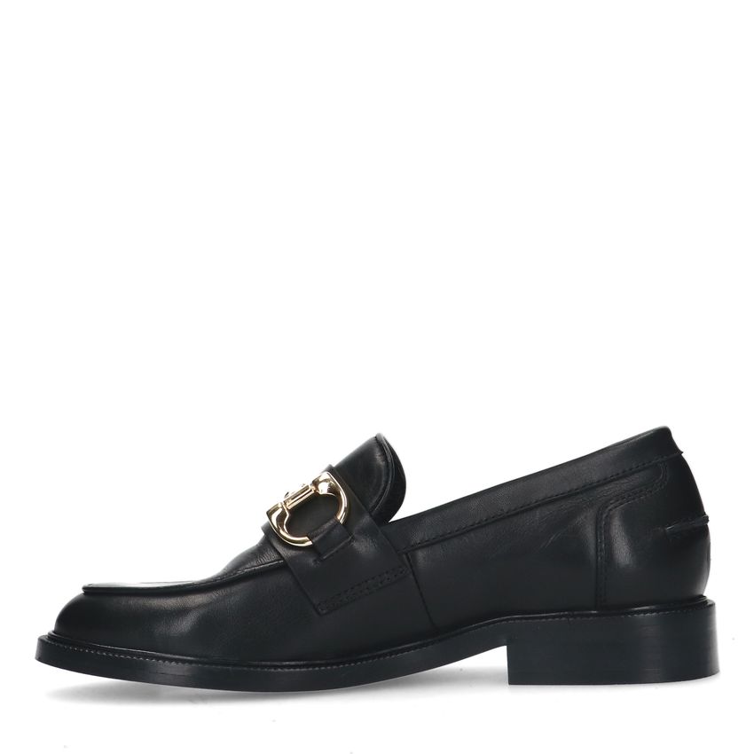 Zwarte leren loafers met goudkleurige chain