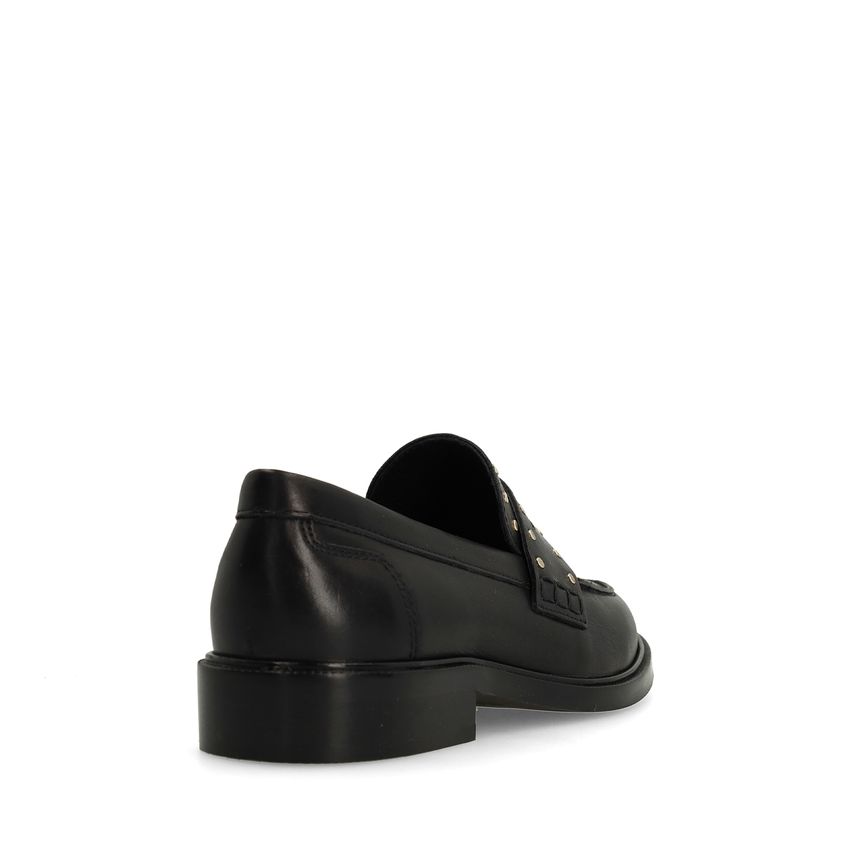 Zwarte leren loafers met goudkleurige studs