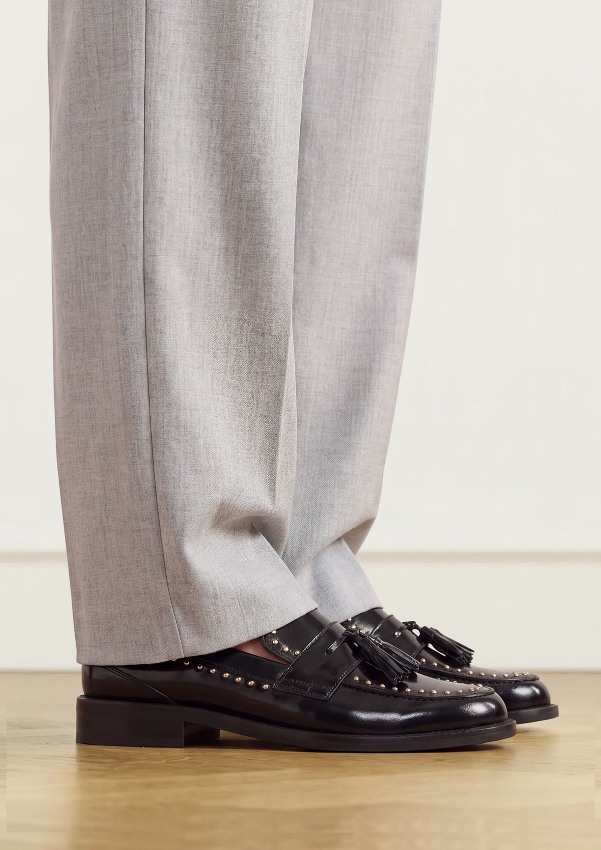 Schwarze Leder-Loafer mit Nieten