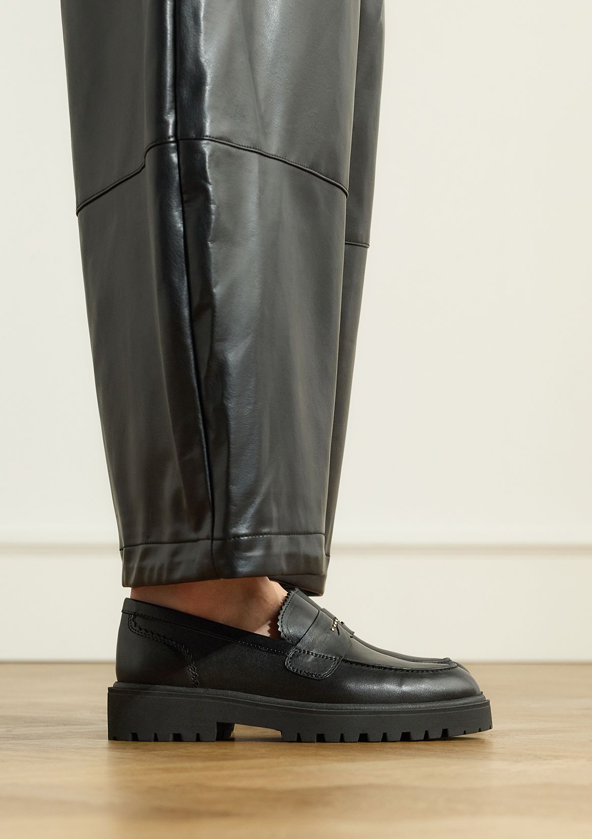 Schwarze Leder-Loafer