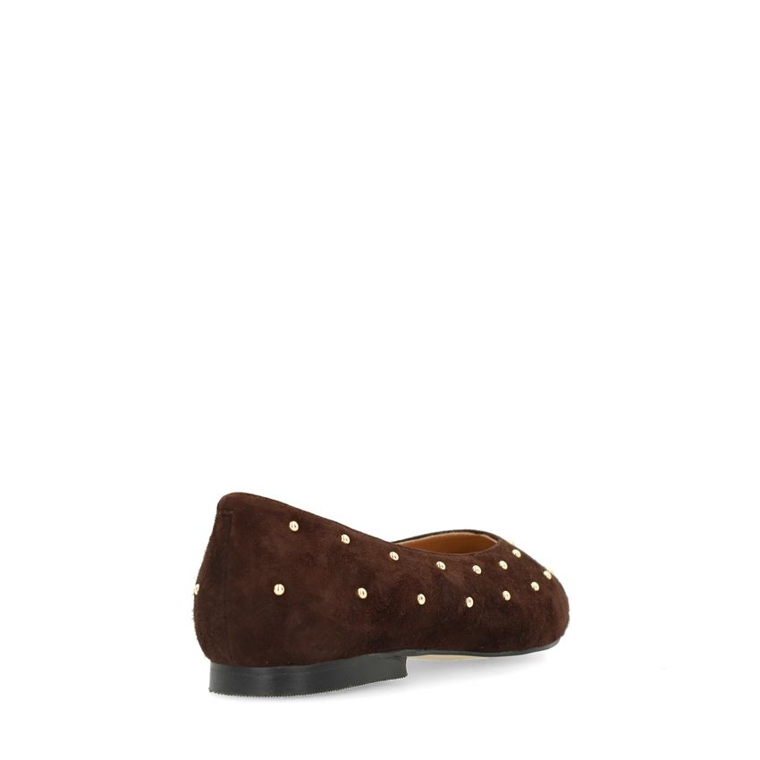 Donkerbruine suède loafers met studs