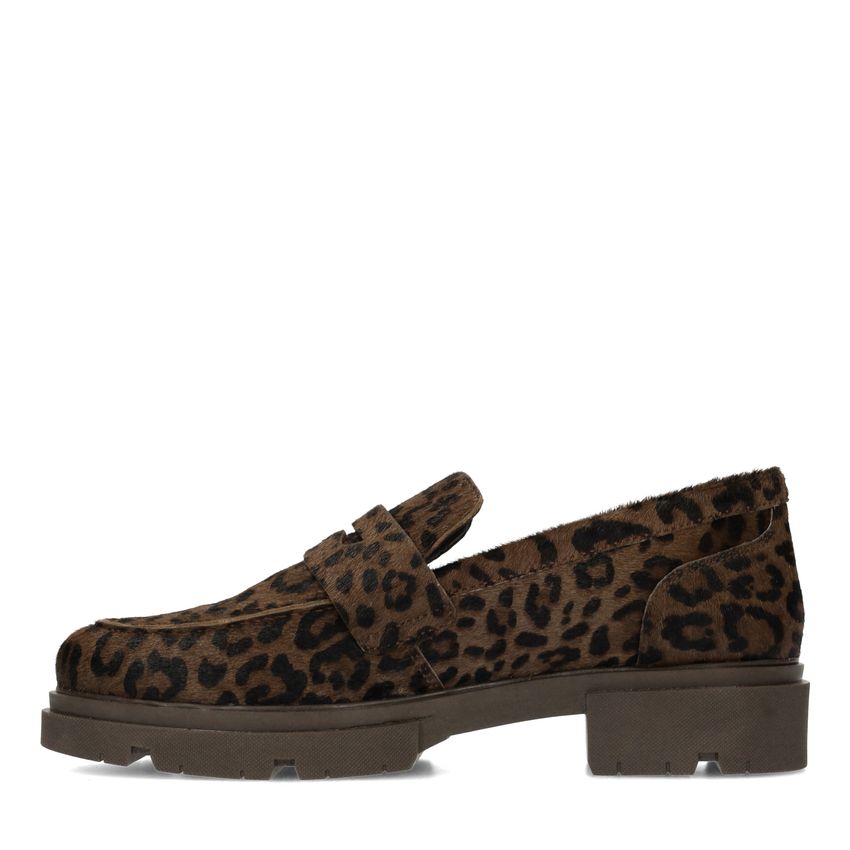 Leopard loafers met pony hair