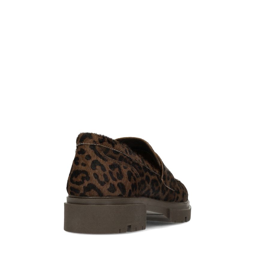 Leopard loafers met pony hair