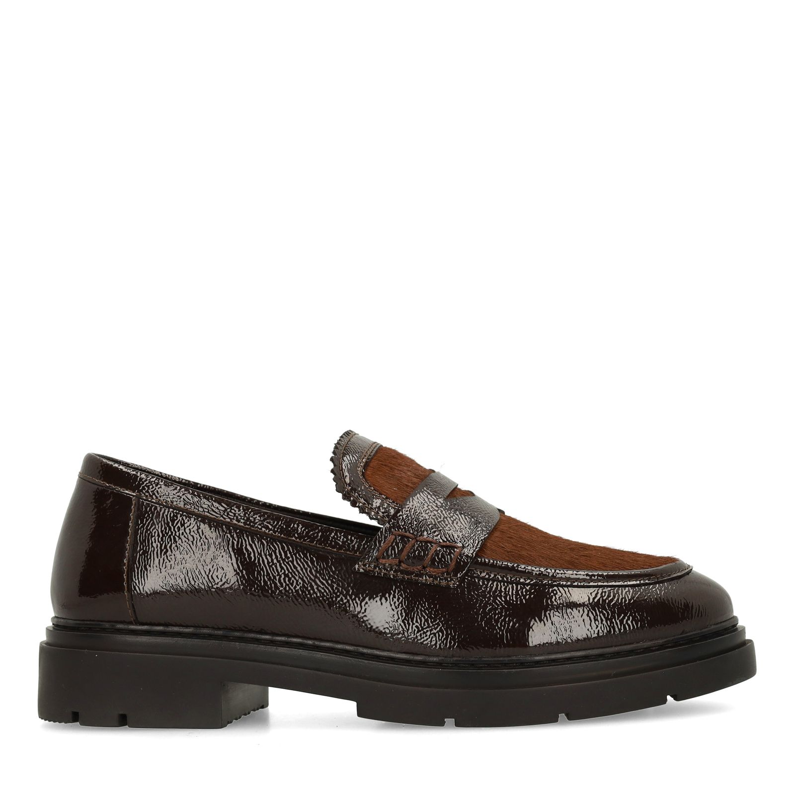 Braune Loafer aus Lackleder