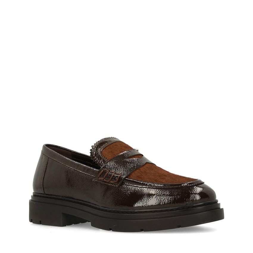 Bruine lakleren loafers