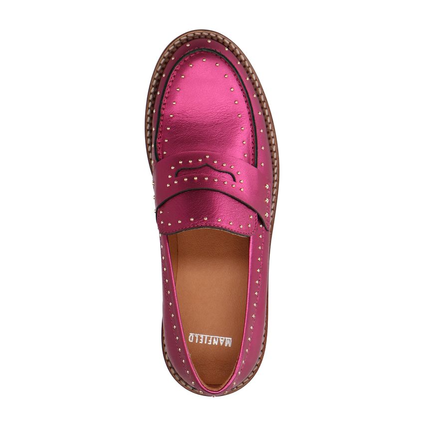 Pinkfarbene Metallic-Loafer aus Leder mit Nieten