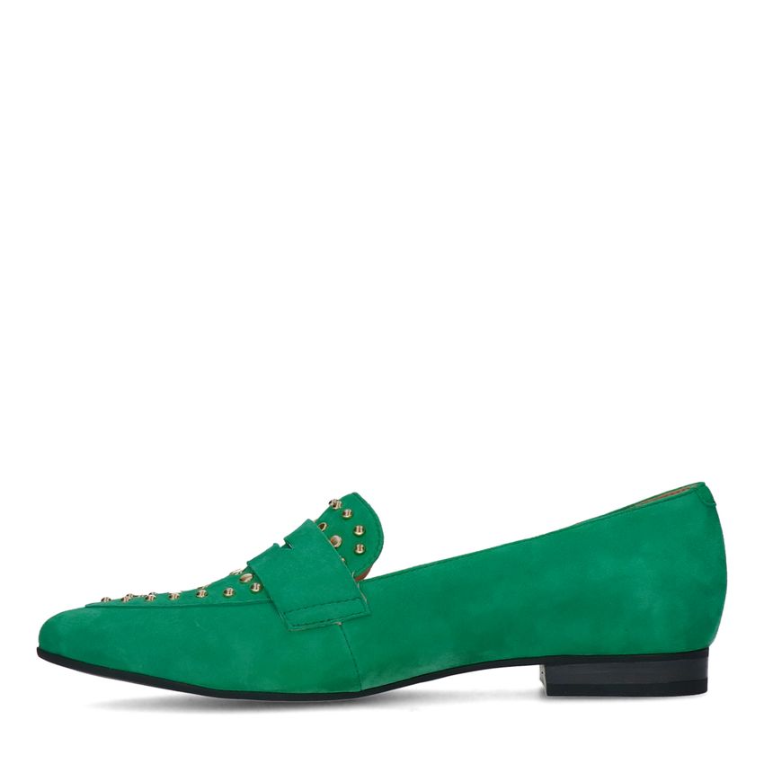 Grüne Veloursleder-Loafer mit goldfarbenen Nieten
