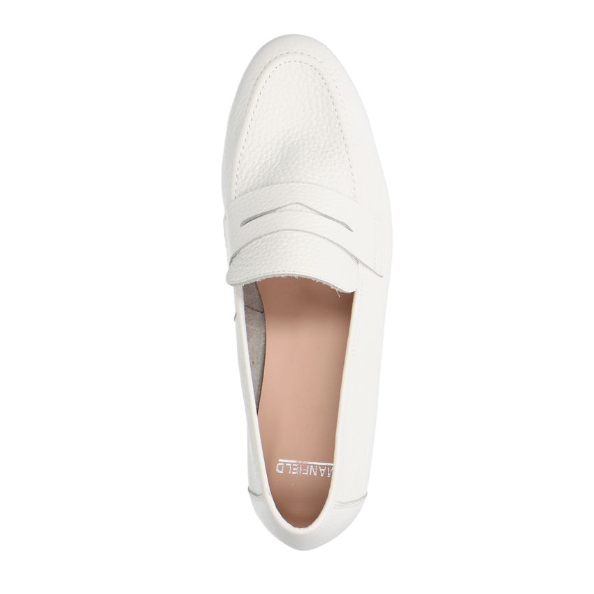 Witte leren loafers