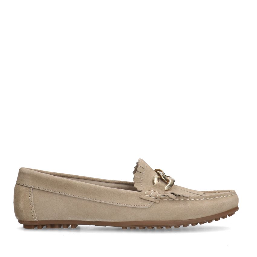 Taupe suède loafers met goudklerurig detail