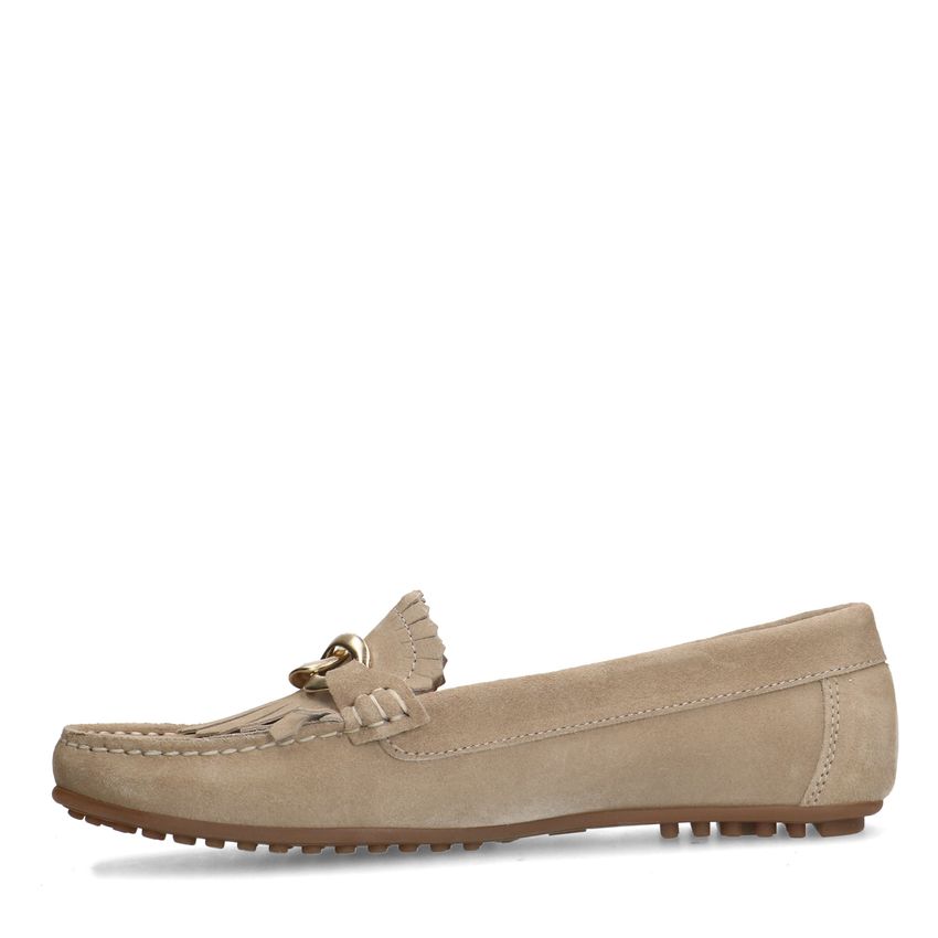 Taupe suède loafers met goudklerurig detail