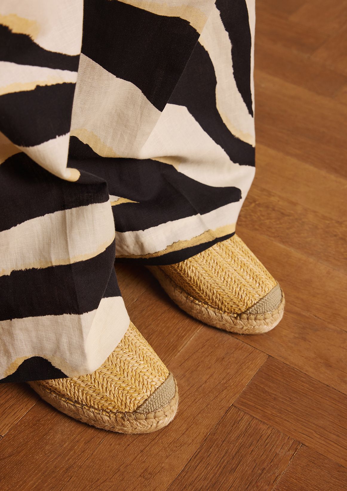 Beige gevlochten raffia espadrilles
